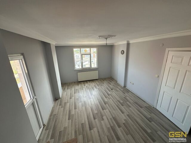 11-ÇAYIROVA ATATÜRK MAH. MUAMMER AKSOY CADDESİN'DE 2+1 ÜST DUBLEKS